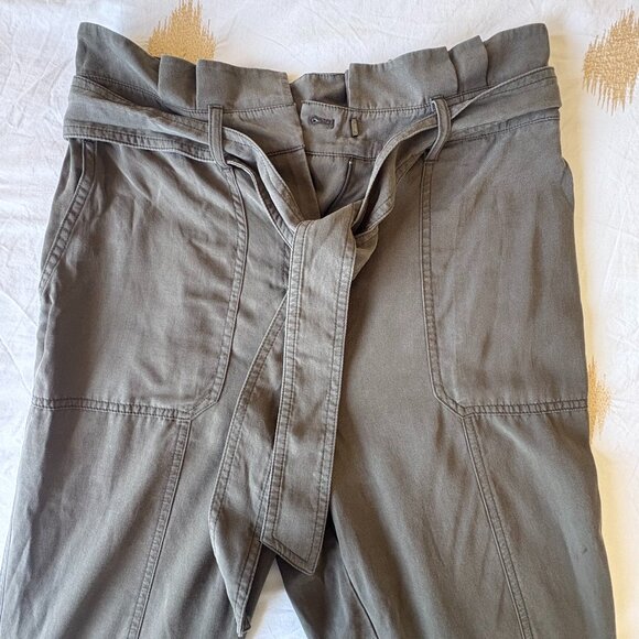 Boden Melina Paperbag Pants in Olive Green, Size 6R - Picture 2 of 7